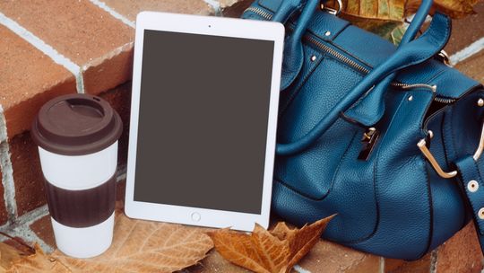 Akcesoria do tabletu – niezbędne dodatki, które ułatwią codzienne użytkowanie