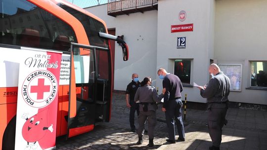 Akcja krwiodawstwa dla funkcjonariusza Służby Więziennej.