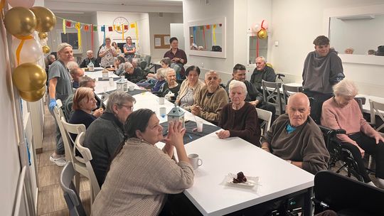 Andrzejki z sercem – wolontariusze I LO w Malborku w DPS.