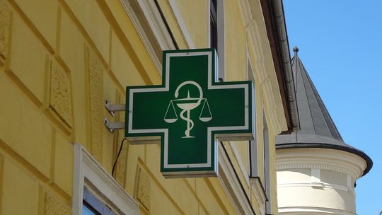 Apteka Kolorowa - jakie leki oferuje?
