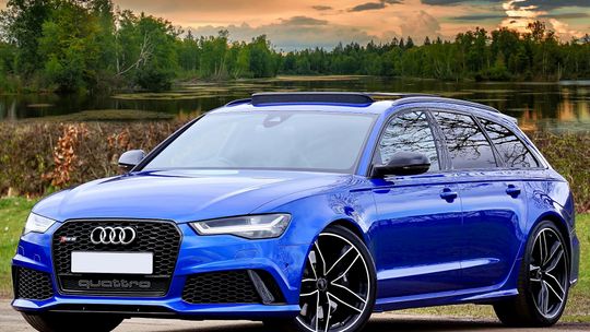 Audi z USA: Jakie korzyści oferują samochody tej marki sprowadzane zza oceanu?