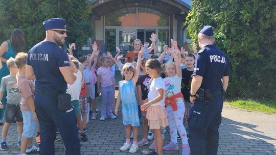 Bezpieczna droga do szkoły - akcja sztumskich policjantów.