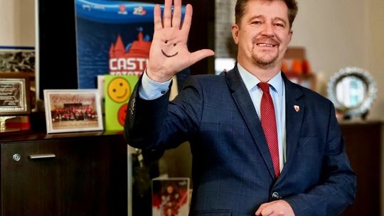 Burmistrz Miasta Malborka włączył się w obchody Światowego Dnia Adopcji
