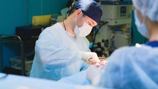 Chirurg naczyniowy Warszawa – diagnostyka i leczenie chorób naczyń krwionośnych