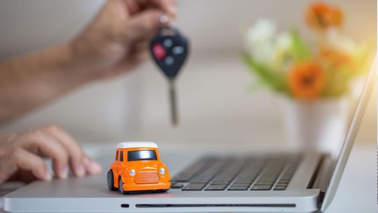 Dlaczego lepiej oddawać auto do skupu niż próbować sprzedać je samemu?