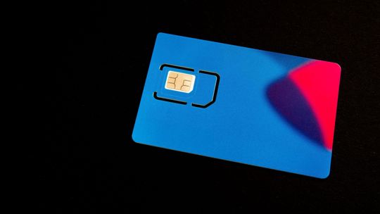 eSIM Kanada – jak korzystać z internetu mobilnego podczas podróży do Kanady?