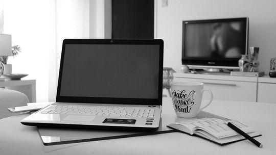 Firmy słabo przygotowały pracowników do home office. Co czwarta osoba nie dostała sprzętu