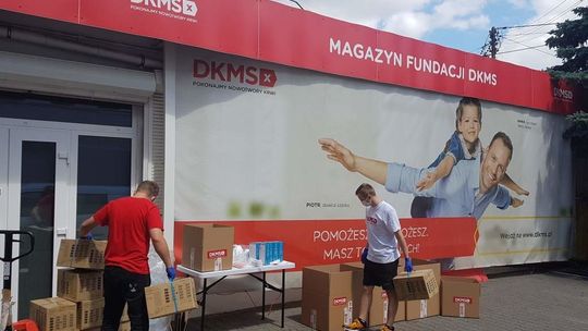 Fundacja DKMS ramię w ramię z walce z koronawirusem – kolejne środki ochrony osobistej dla personelu medycznego