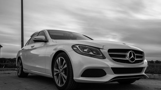 Gdzie można sprzedać samochód od ręki? Gdzie można sprzedać samochód od ręki?