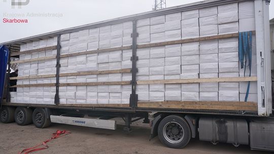 IAS w Gdańsku KAS i CBŚP przejęły 16 mln szt. nielegalnych papierosów.