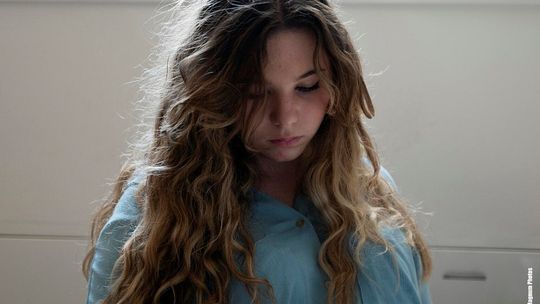Jak rozmawiać z nastolatkami o zdrowiu psychicznym? UNICEF podpowiada