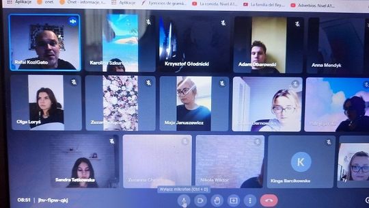 Język hiszpański w obsłudze turystycznej. Spotkanie online uczniów z ZSP nr 3 w Malborku
