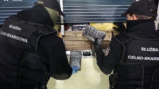 KAS udaremniła przemyt 50 kg kokainy