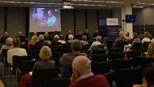 Malbork. Debata społeczna z seniorami.