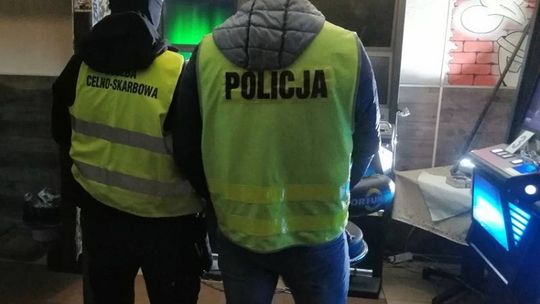 Malbork. Kolejne nielegalne automaty do gier hazardowych zabezpieczone przez funkcjonariuszy.