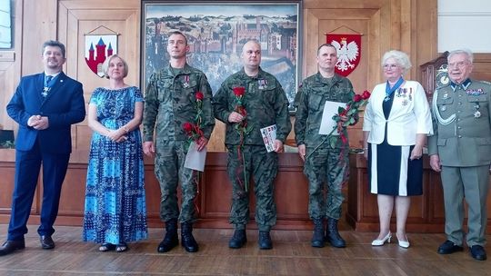 Malbork. Odznaczenia dla Zasłużonych dla Związku Kombatantów Rzeczypospolitej Polskiej i Byłych Więźniów Politycznych