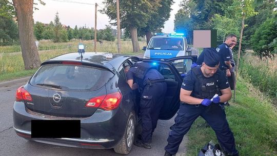 Malbork. Policjanci uratowali mężczyznę, który chciał odebrać sobie życie