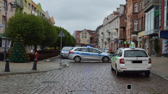 Malbork. Potrącenie pieszej w Centrum miasta. - Policjanci apelują o ostrożność!