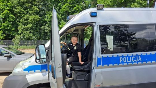 Malbork. Promocja zawodu Policjanta na pikniku Pomezanii.