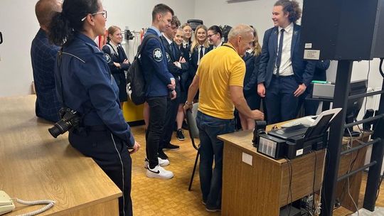 Malbork. Uczniowie klasy policyjnej poznawali tajniki pracy w przyszłym zawodzie.