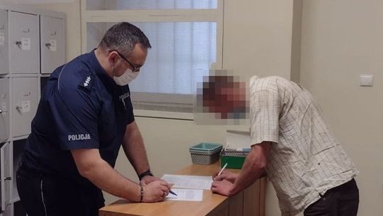 Malborscy policjanci zatrzymali złodzieja elektronarzędzi.
