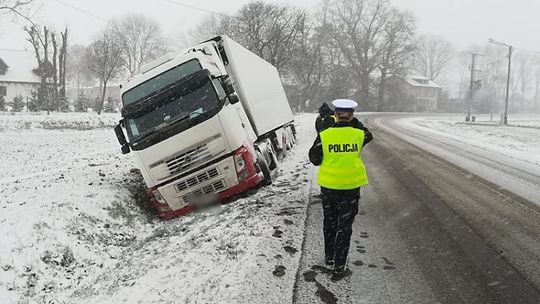 Malborska policja apeluje o ostrożność i przestrzeganie przepisów ruchu drogowego