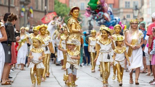 Malborskie Bursztynki na otwarciu 762 Jarmarku  św. Dominika w Gdańsku.