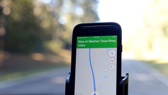 Marka Forcell pokazuje uchwyty na telefon - wybierz swój!