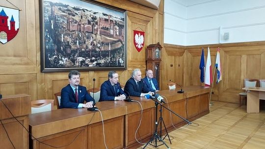 Marszałek Senatu Tomasz Grodzki spotkał się z mieszkańcami Malborka