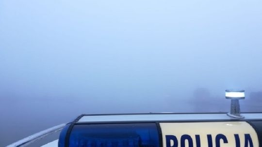 Mgliste poranki na drogach. Nowodworska policja apeluje o ostrożność