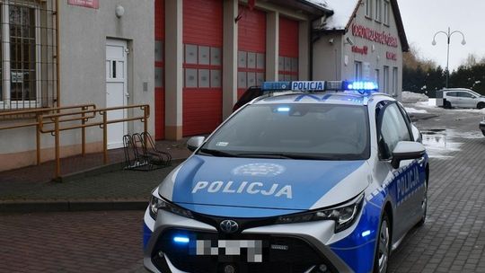 Nowostawscy policjanci otrzymali nowy hybrydowy radiowóz.