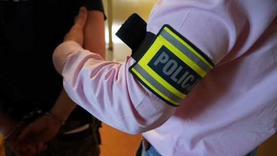 Nowy Dwór Gdański. Policyjna interwencja zakończona ujawnieniem narkotyków u kierowcy i pasażera.