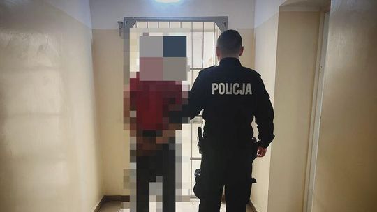 Nowy Staw. 34- latek kierował w stanie nietrzeźwości, pomimo zakazu i cofniętych uprawnień.