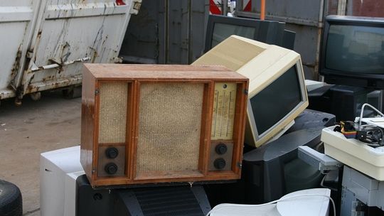 Odbiór dużych elektrośmieci w Malbork. Mieszkańcy mogą bezpłatnie skorzystać z usługi.
