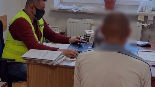 Płacił cudzą kartą – zatrzymali go malborscy kryminalni