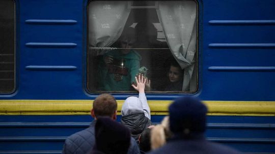 Po stu dniach wojny na Ukrainie 5,2 mln dzieci potrzebuje pomocy humanitarnej 
