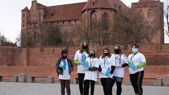 Pola Nadziei w Malborku. 14 wolontariuszy kwestowało na ulicach miasta