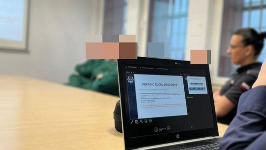 Policjanci wzięli udział w kolejnej edycji programu resocjalizacyjnego „Świadomy kierowca” w malborskim oddziale Zakładu Karnego w Sztumie.