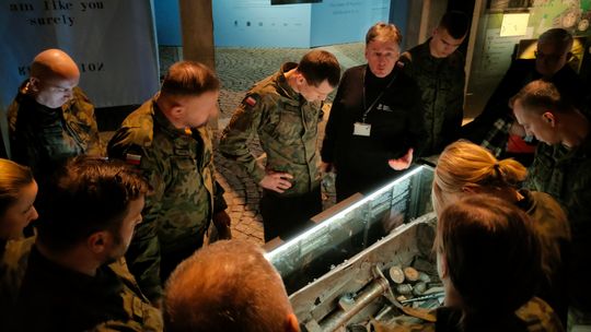 Pomorscy Terytorialsi z wizytą w Muzeum Powstania Warszawskiego