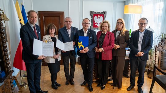 Ponad 1,7 mln zł wsparcia dla Pomorza – nowe inwestycje społeczne i turystyczne z dofinansowaniem UE.