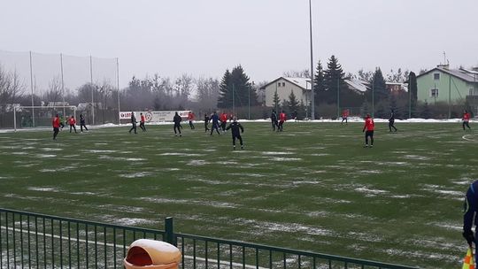 Porażka Pomezanii w pierwszym sparingu. Jutro halowe mistrzostwa POMKA CUP 2019