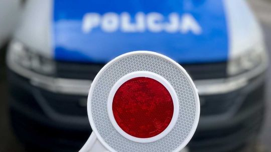 🎧Posłuchaj: Akcja „Znicz” w powiecie malborskim. Policjanci czuwają nad bezpieczeństwem mieszkańców i odwiedzających cmentarze.