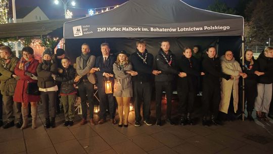 🎧Posłuchaj: Betlejemskie Światło Pokoju trafiło do mieszkańców Malborka.