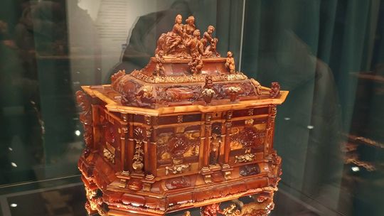 🎧Posłuchaj: Bursztynnik. Mistrz dawniej i dziś. Czasowa wystawa w Muzeum Zamkowym w Malborku.