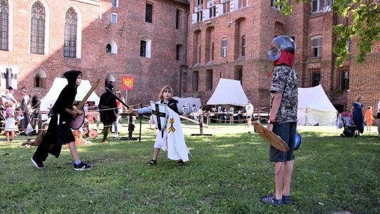 🎧Posłuchaj: Oblężenie Malborka 2025. Trzy dni z historią, rycerzami i warsztatami średniowiecznymi.