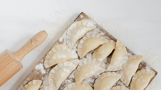 🎧Posłuchaj: Pierwszy malborski Maraton Lepienia Pierogów – 48 godzin dla Zosi.