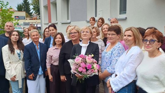🎧Posłuchaj:  Po 46 latach pracy odchodzi na emeryturę. Elżbieta Zybko żegna się z malborskim sanepidem.