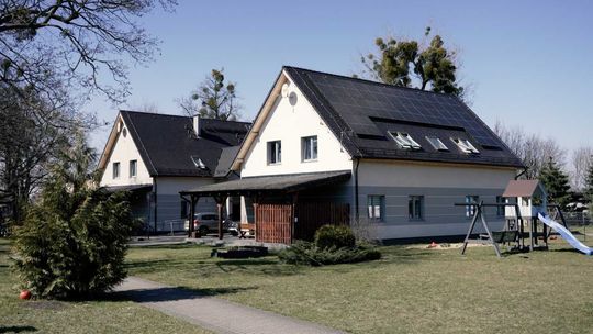 🎧Posłuchaj:  Powiat przejmuje prowadzenie domów dla dzieci. PCPR z nową rolą od kwietnia.