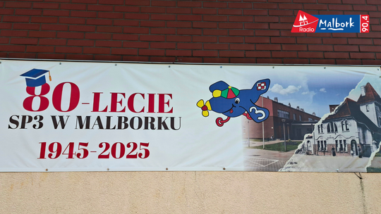 🎧Posłuchaj: Szkoła Podstawowa nr 3 świętuje 80 lat — Od turnieju do gali.