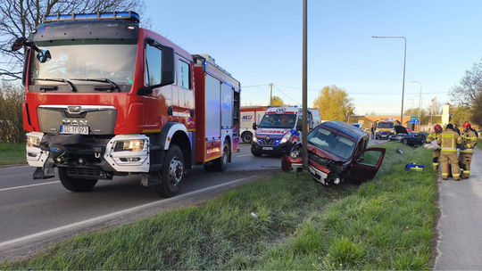🎧Posłuchaj: Tragiczny wypadek na DK55. Nie żyje 56-letni kierowca.